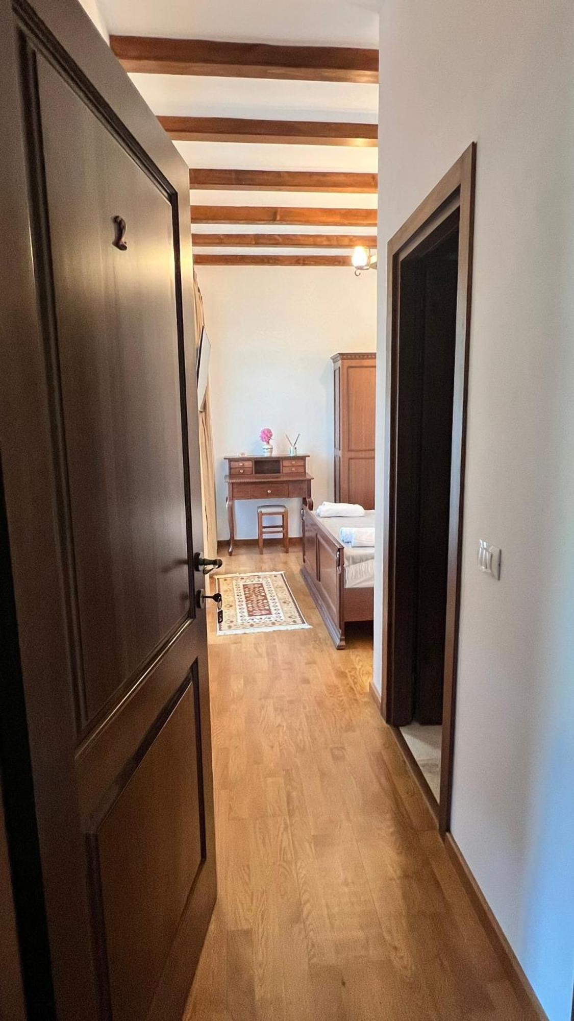 Casa Tudorescu 호레주 외부 사진
