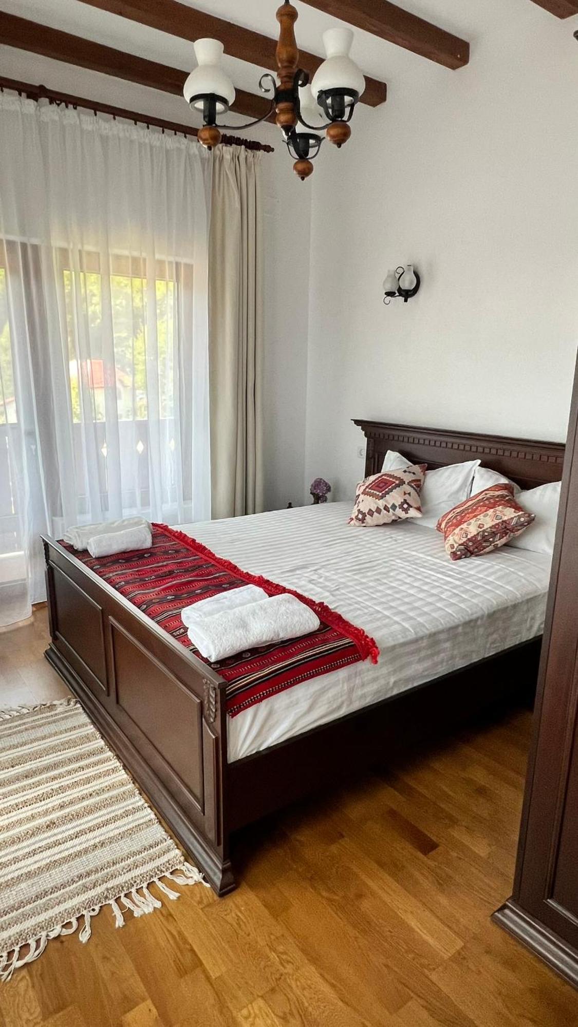 Casa Tudorescu 호레주 외부 사진